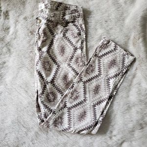 Andrea Jovine pattern pants size 6